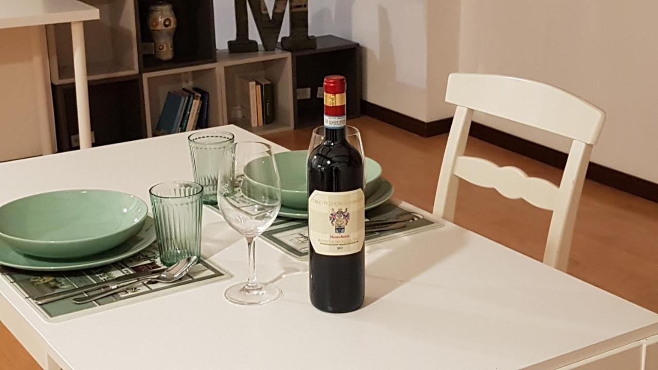 Casa Marzia - Vicino A Sant'Orsola E Centro Citta, Silenzioso E Accogliente Apartment Bologna Bagian luar foto
