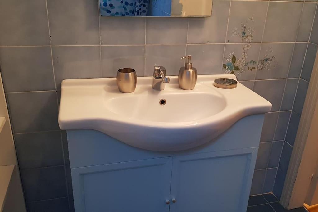 Casa Marzia - Vicino A Sant'Orsola E Centro Citta, Silenzioso E Accogliente Apartment Bologna Bagian luar foto